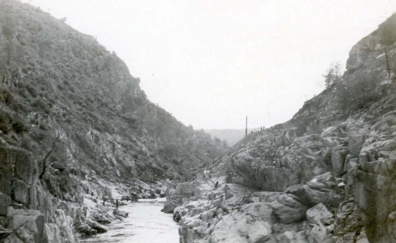Exchequer Dam before, Construction, 1924